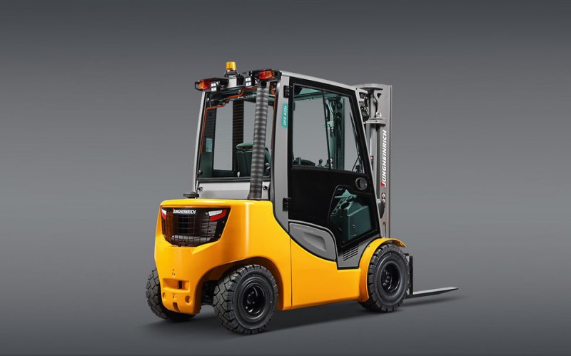 柴油  液化氣叉車(chē) 2.5 - 3.5t